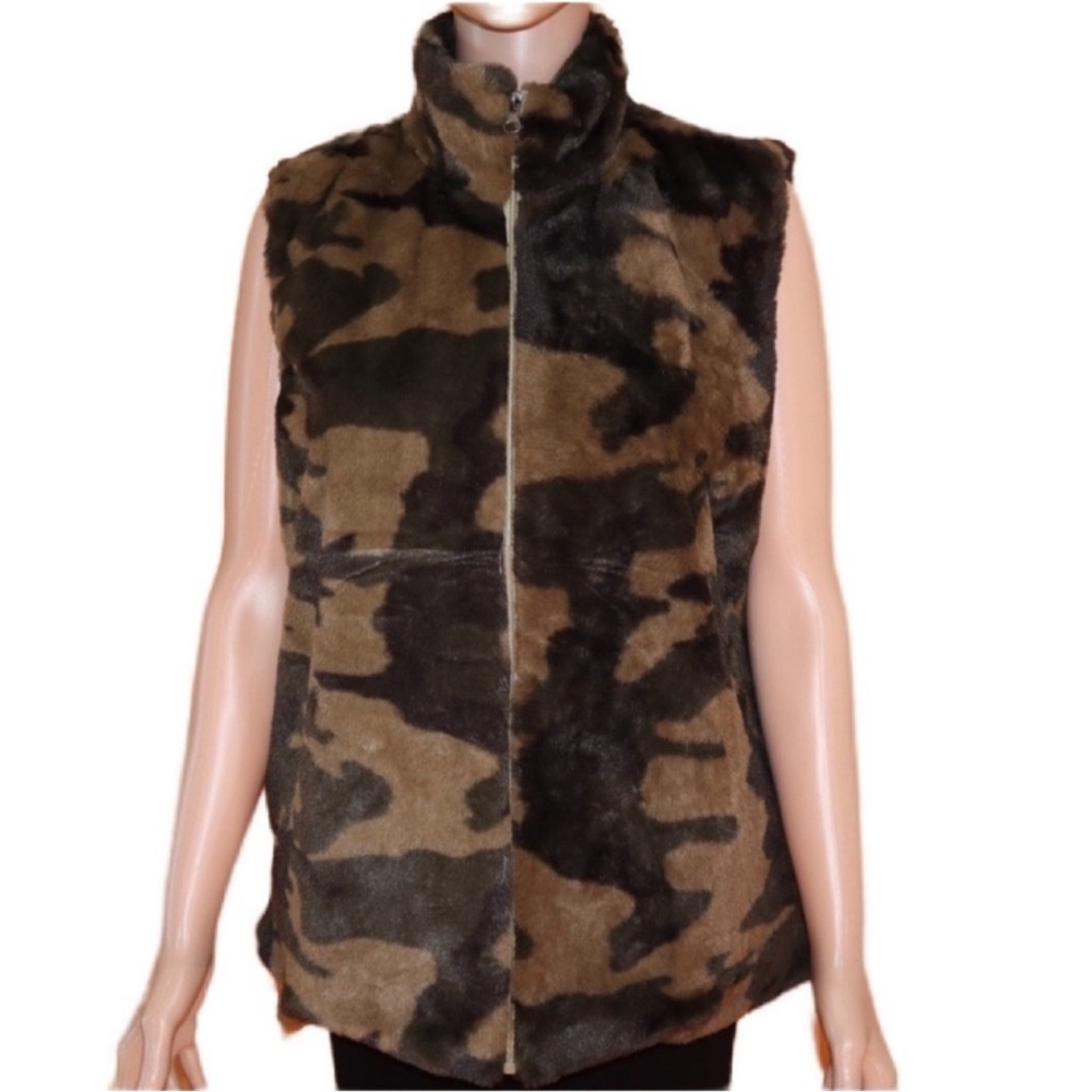 Katydid Camouflage Faux Fur Vest